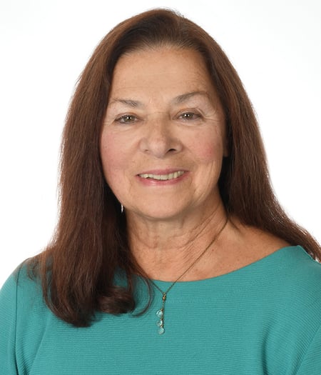 Passemato_Lois_Headshot_1